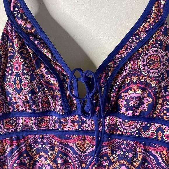 Sea Angel Patterned One Piece Swimsuit Size L - Picture 3 of 9